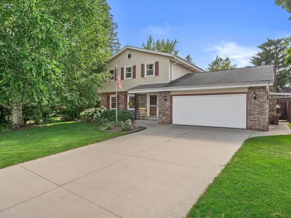 112 16th AVENUE, South Milwaukee, WI 53172