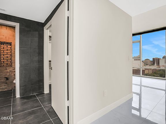 4th image of 260 Osceola Ave #1409