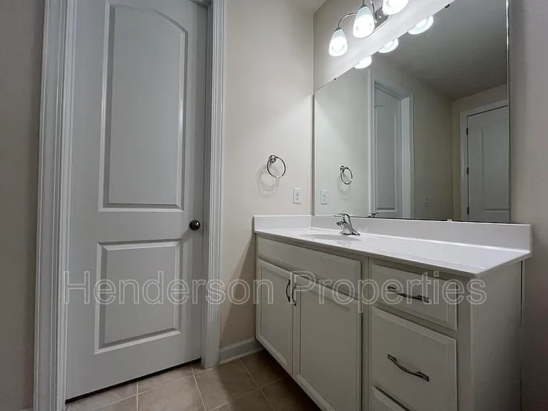 12013 Gil Wylie Trce — Photo 16