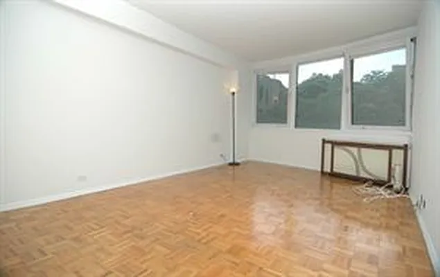 Rented by Douglas Elliman | media 30