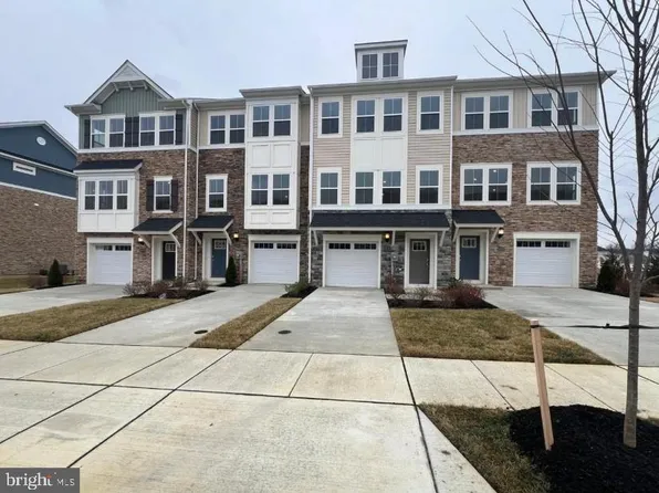 10981 Barnard Pl, White Plains, MD 20695