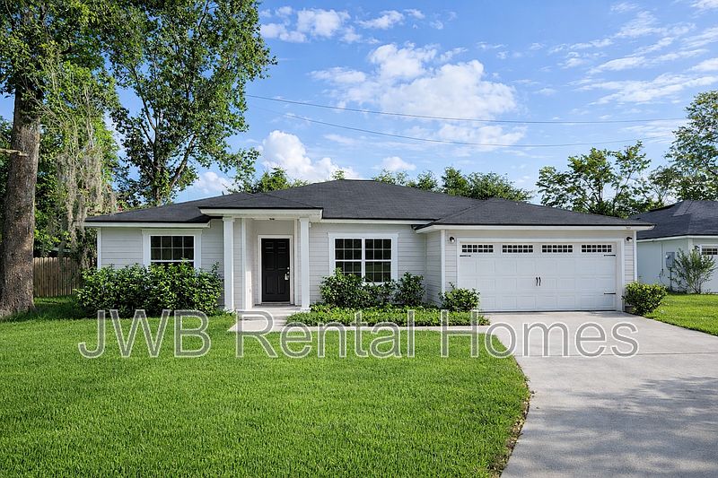 1st image of 525 Renne Dr N