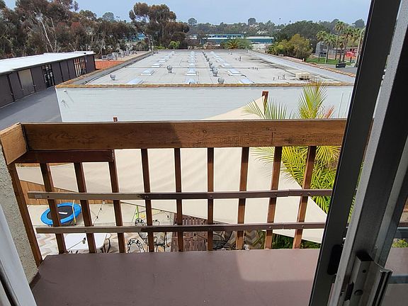 5th image of 811 Mola Vista Way
