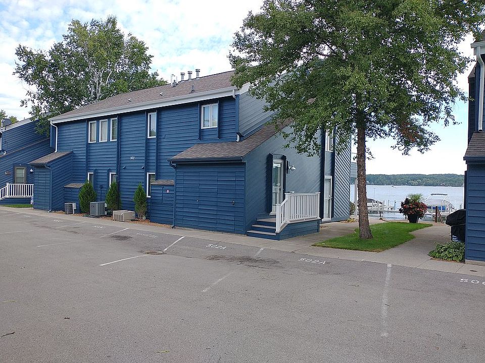 2nd image of 502 N Lake St #A