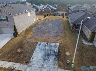 121 Winstead Cir, Owens Cross Roads, AL 35763