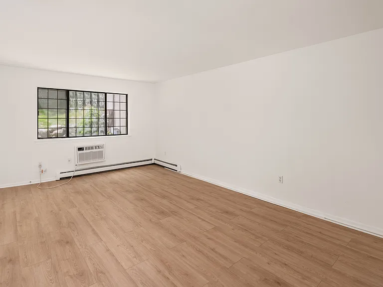 11 Eden Ct #11 — Photo 11