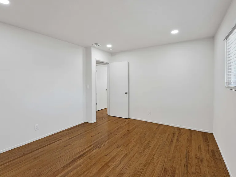 4029 Park Blvd — Photo 17