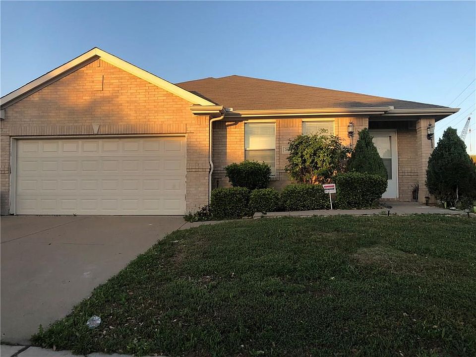 1st image of 3620 Lake Hill Ln