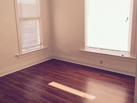 2nd image of 2303 Wetmore Ave APT 4