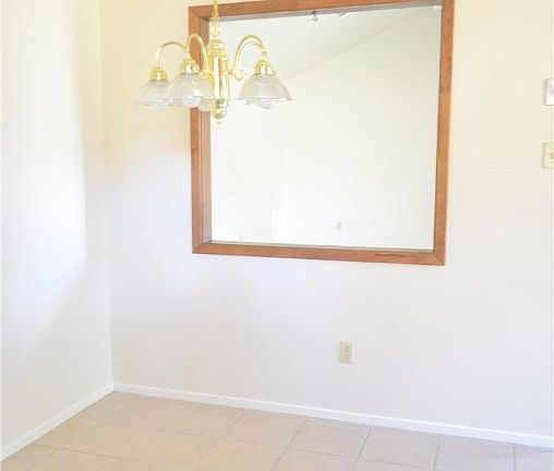 5th image of 1303 Hardwood Ln