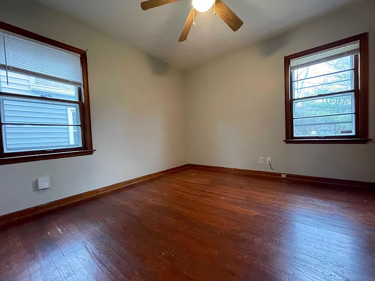 2784 Eastminster Rd — Photo 10