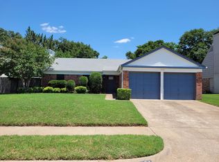 3704 Windsong Ln, Bedford, TX 76021