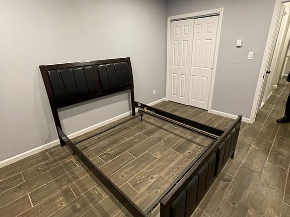 3rd image of 180 Dawson Cir #1