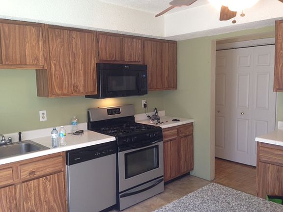 3rd image of 505 Leawood Ave