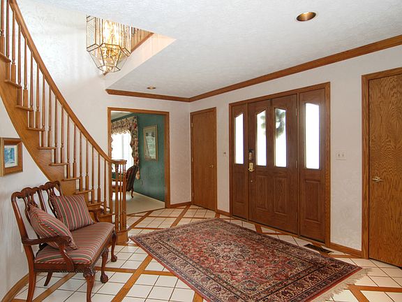 2nd image of 564 Ghentwood Dr