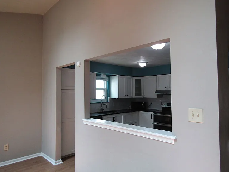 1884 Eunice Ct — Photo 8