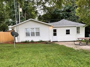 905 Douglas St, Morris, IL 60450