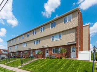 635 Schuyler Ave APT 5, Lyndhurst, NJ 07071