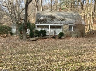 60 Cregar Rd, High Bridge, NJ 08829