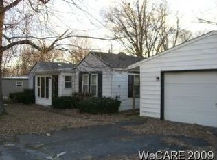 1107 Parkway Dr, Saint Marys, OH 45885