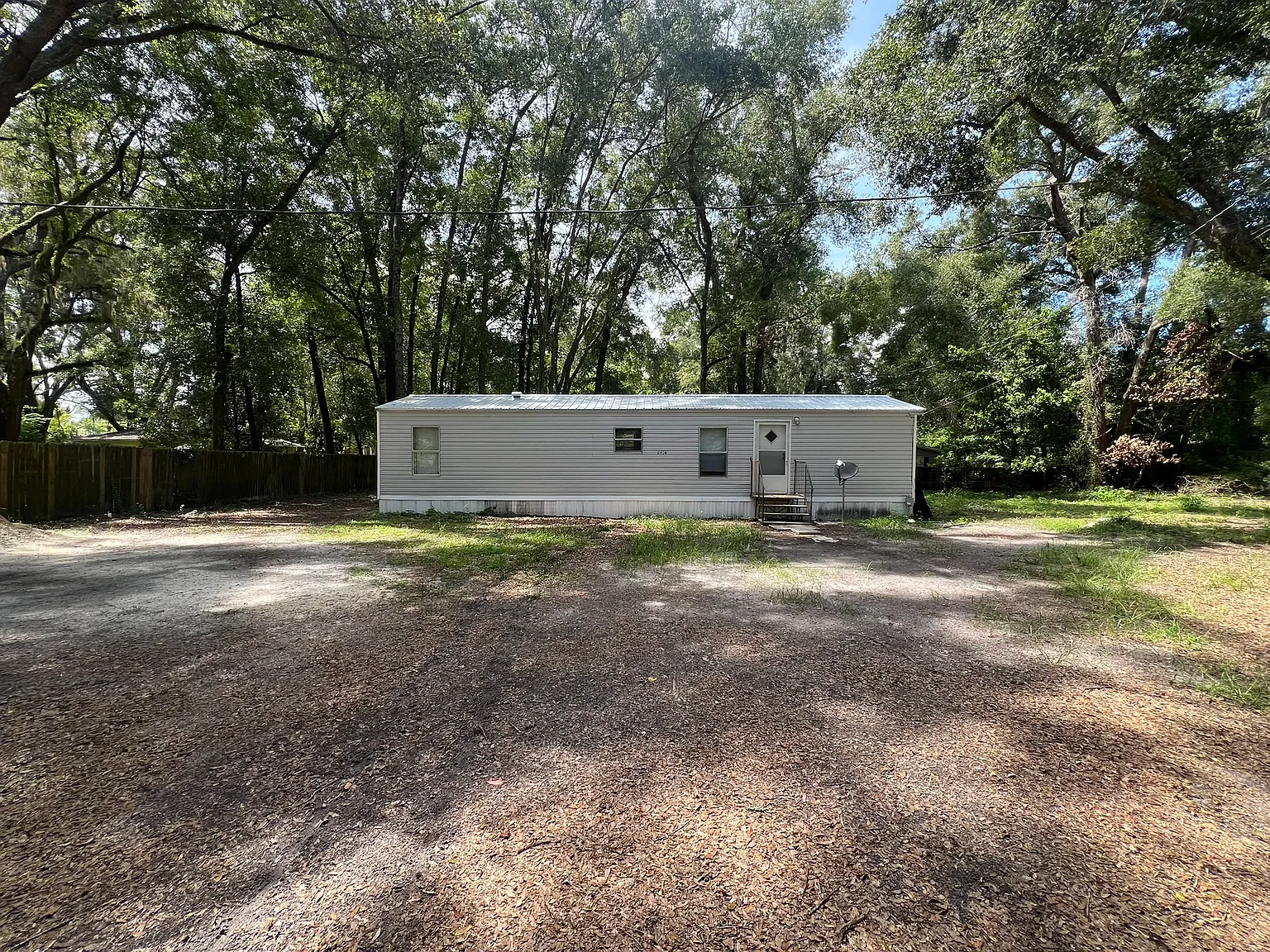 2 bed, 672 sqft, $1,400 — Photo 1
