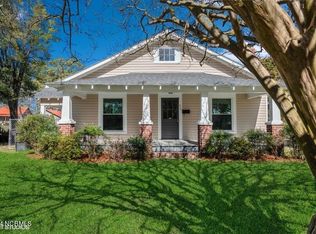 215 W Powell St, Clinton, NC 28328