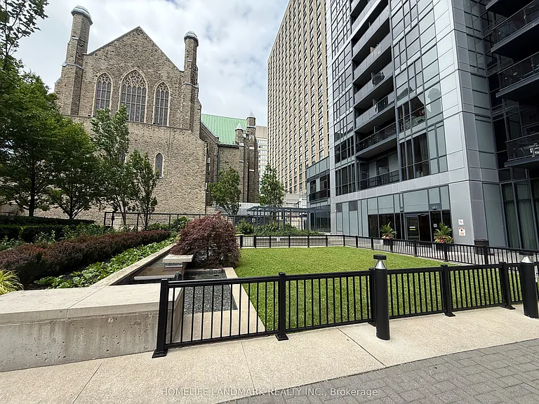 28 Ted Rogers Way #3408 — Photo 4