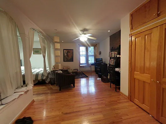 Rented by America Mecca Realty LLC | media 17