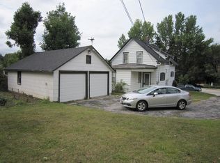 231 Monroe St, Sheboygan Falls, WI 53085