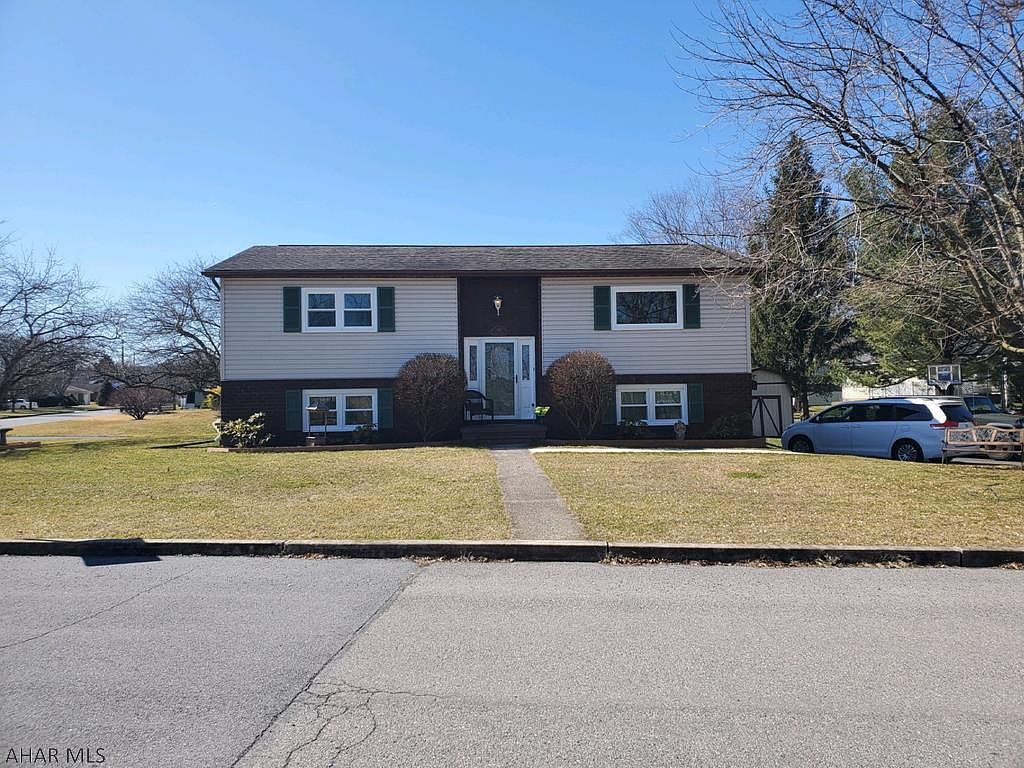918 6th Ave, Duncansville, PA 16635 Zillow