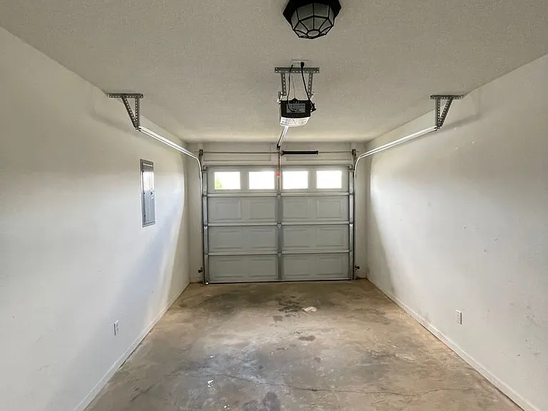 121 Concord Ave — Photo 26
