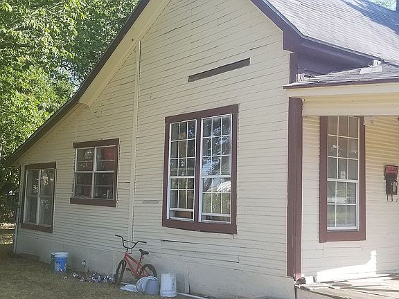 4th image of 3104 South Blvd