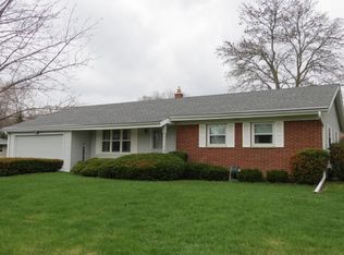 725 Garvens Ave, Brookfield, WI 53005