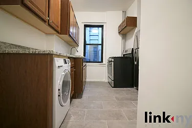 Rented by Link NY Realty