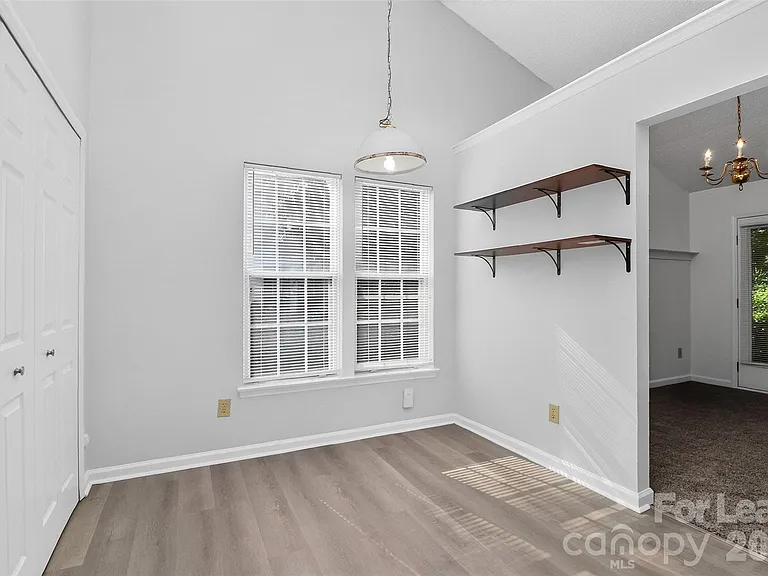 3411 Pondridge Ct — Photo 12
