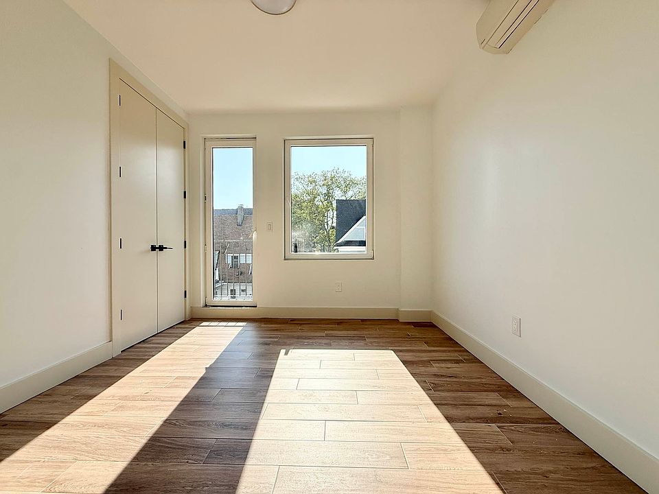 1st image of 452 E 26th St #2D