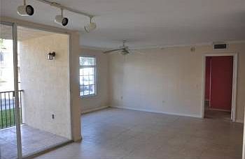 4th image of 207 Villa Cir #207