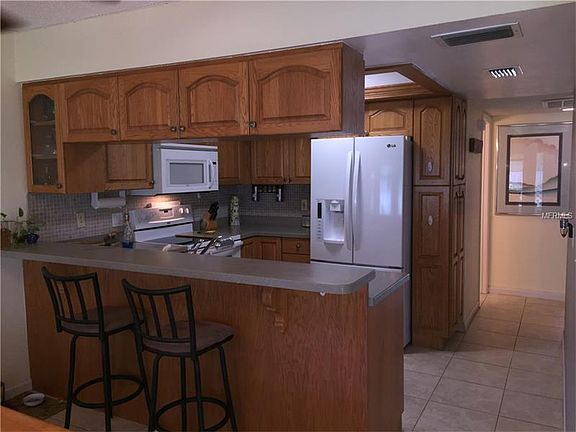 3rd image of 6490 Cape Hatteras Way NE APT 2