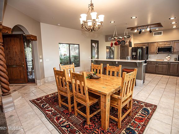 3rd image of 5575 N Camino De Oeste