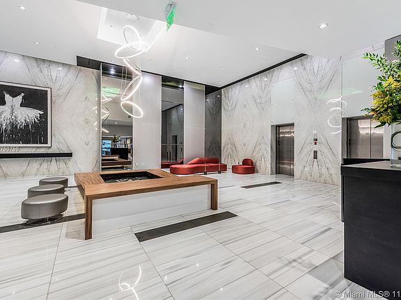 2nd image of 1100 Biscayne Blvd Unit 5001