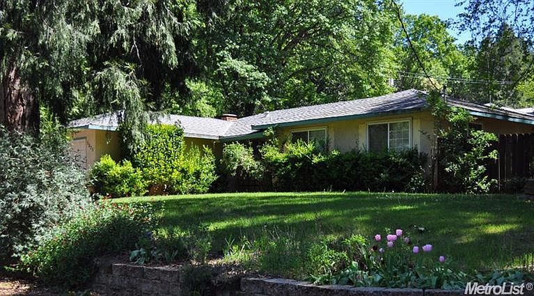 1st image of 5825 Madrone Dr