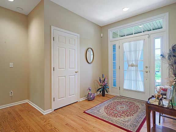 4th image of 2259 Pin Oak Ct NW #87