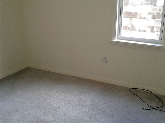 4th image of 5040 Emerson Ave S