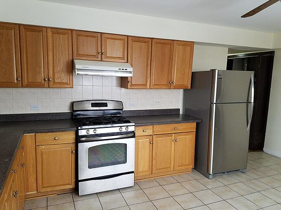 3rd image of 120 Morningside Dr APT 2N