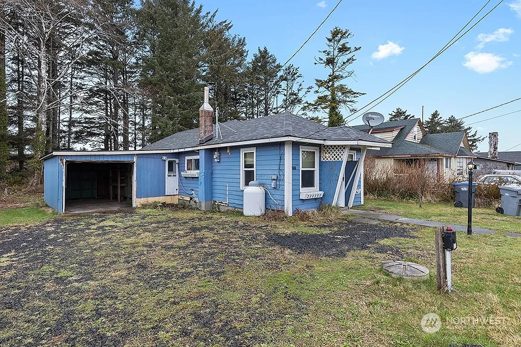 4777 Forwood Avenue photo 1