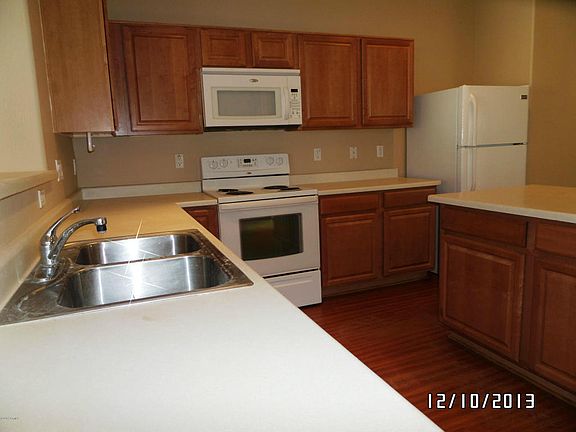 5th image of 16432 W Honeysuckle Dr