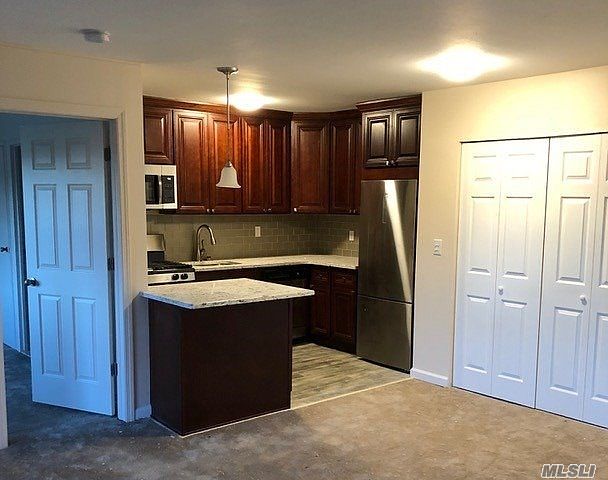 2nd image of 460 Old Town Rd #10-D