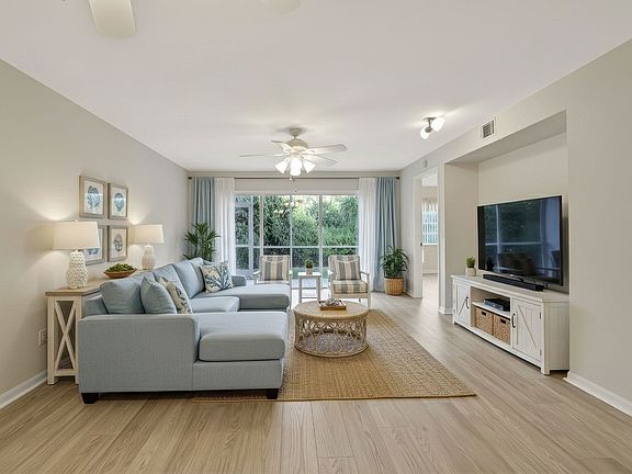 3rd image of 292 Belina Dr #1