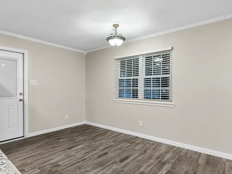 812 E Glendale St — Photo 16