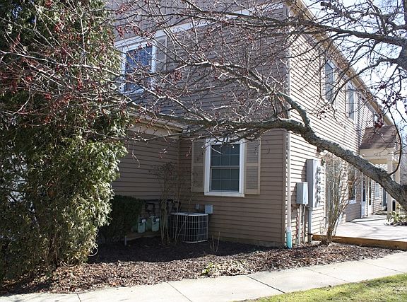 3rd image of 56 Firebush Ln